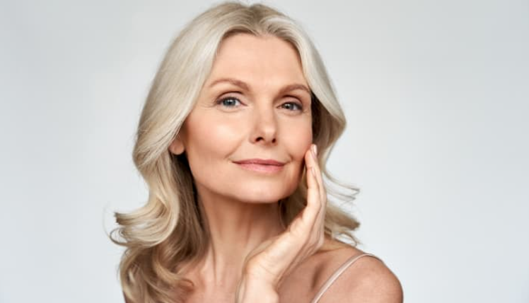 Taze ve Genç Görünüm: Anti- Aging Bakım Ürünleri